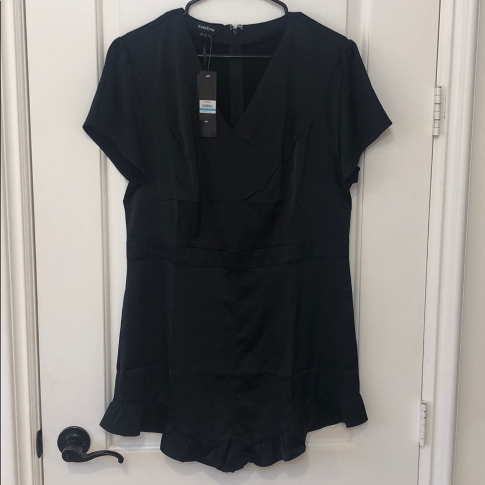 Bebe Black 🖤 Romper